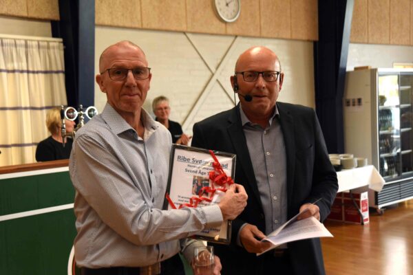 Æresmedlem og livslangt medlemskab til Ribe svømmebad og Motionscenter ...